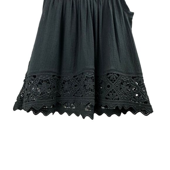 Revolve Generation Love Black Crochet Knit Tank Top NWOT - Picture 4 of 5